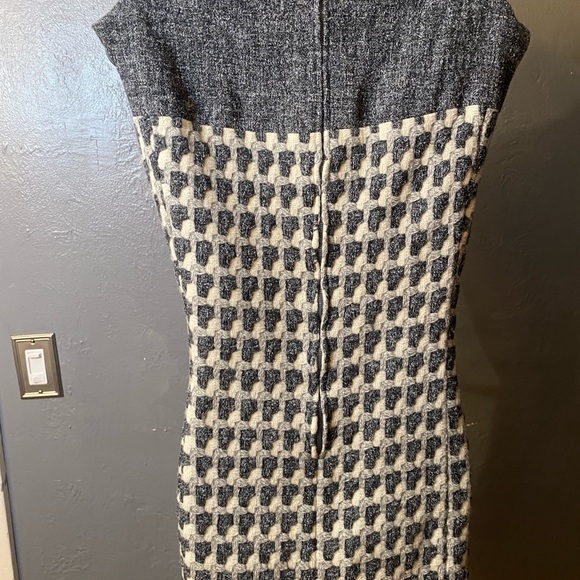 1960’s Wool Mini Dress - Picture 4 of 16